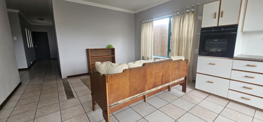 5 Bedroom Property for Sale in Myburgh Park Western Cape